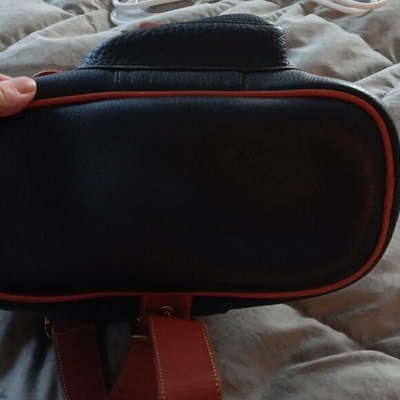 Vintage Dooney & Bourke - Picture 7 of 9